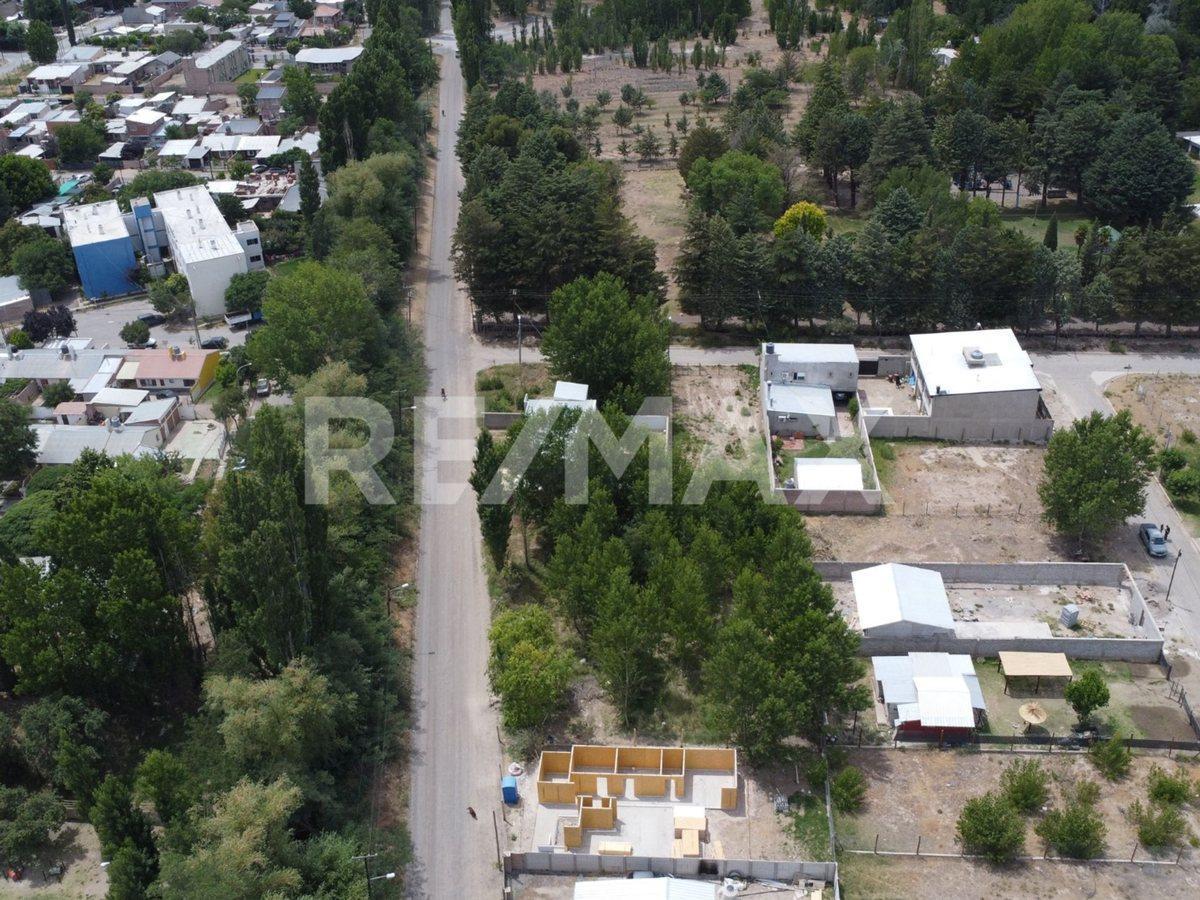 Foto de VENTA LOTE DE 405 M2 EN LOS FRUTALES PLOTTIER, imagen 2