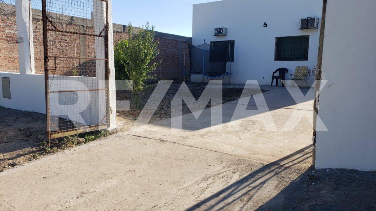 Foto de CASA EN VENTA 2 DORMITORIOS APTA CREDITO, imagen 1