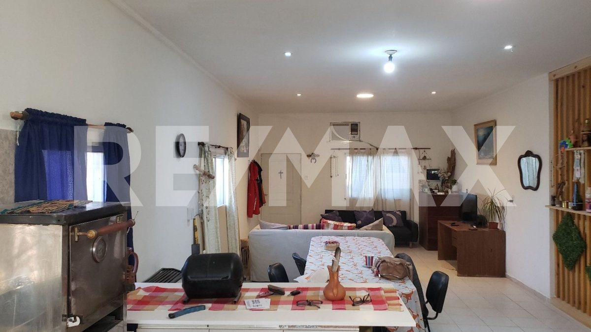 Foto de CASA EN VENTA 2 DORMITORIOS APTA CREDITO, imagen 4