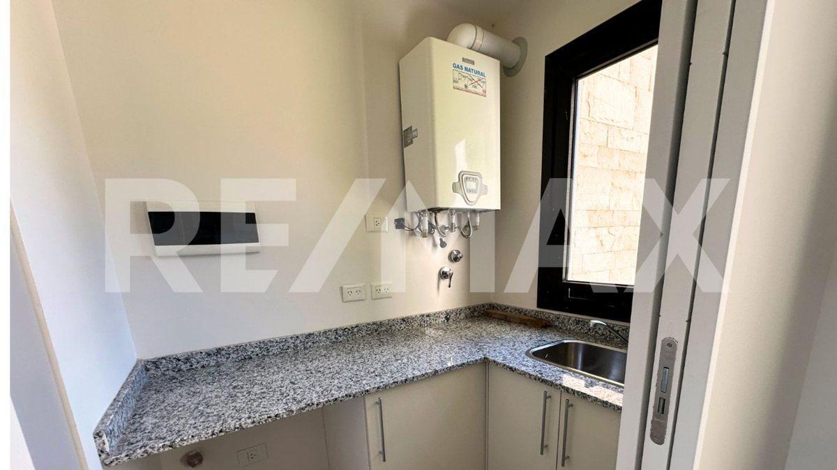 Foto de DEPARTAMENTO 2 DORMITORIOS EN CANALES DE PLOTTIER, imagen 3