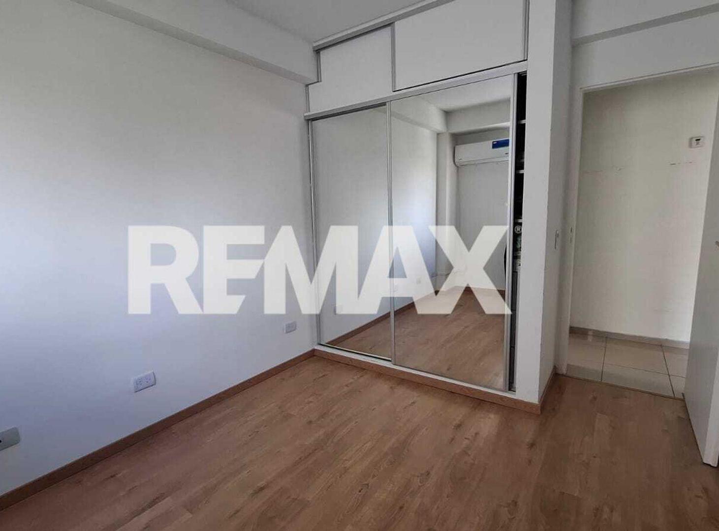 Foto de EN VENTA Departamento 3 dormitorios - Illia 1000, imagen 1