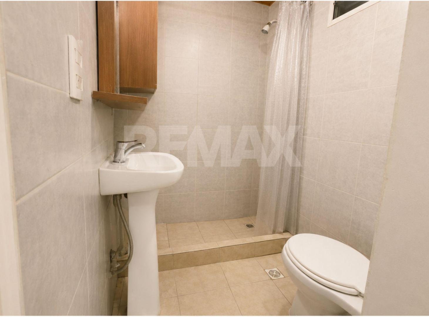 Foto de VENTA CASA 3 DORMITORIOS CON MONOAMBIENTE., imagen 4