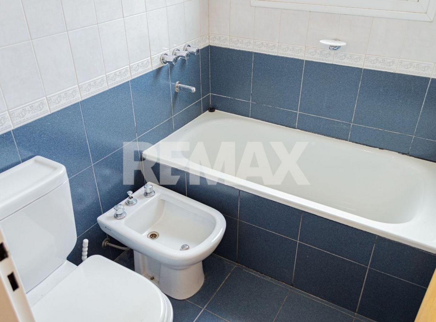 Foto de VENTA CASA 3 DORM C/PILETA NQN APTA CREDITO, imagen 3
