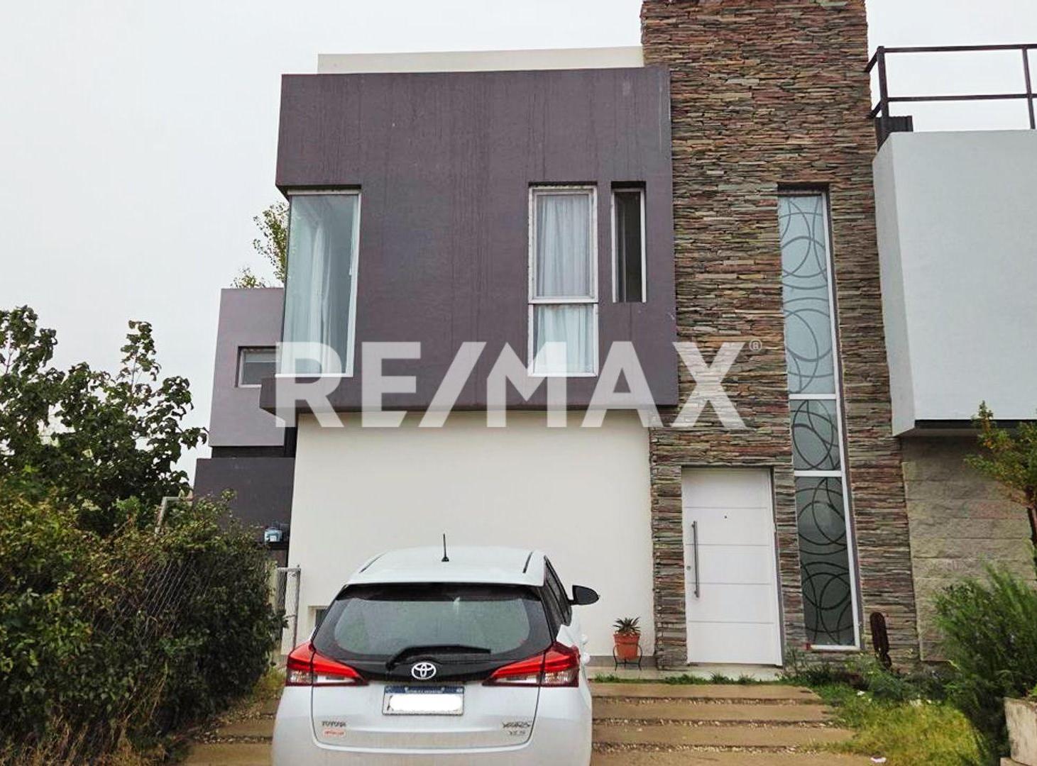 Foto de VENTA| DÚPLEX 3 DORMITORIOS|B CERRADO LA PEREGRINA, imagen 1