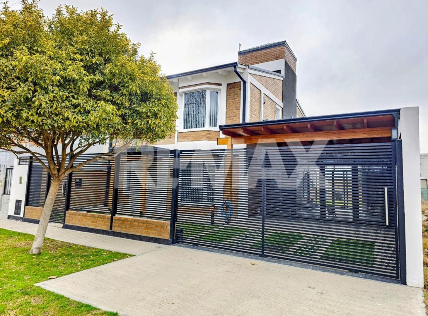 Foto de CASA 3 DORMITORIOS VILLA LIDA - PLOTTIER, imagen 2