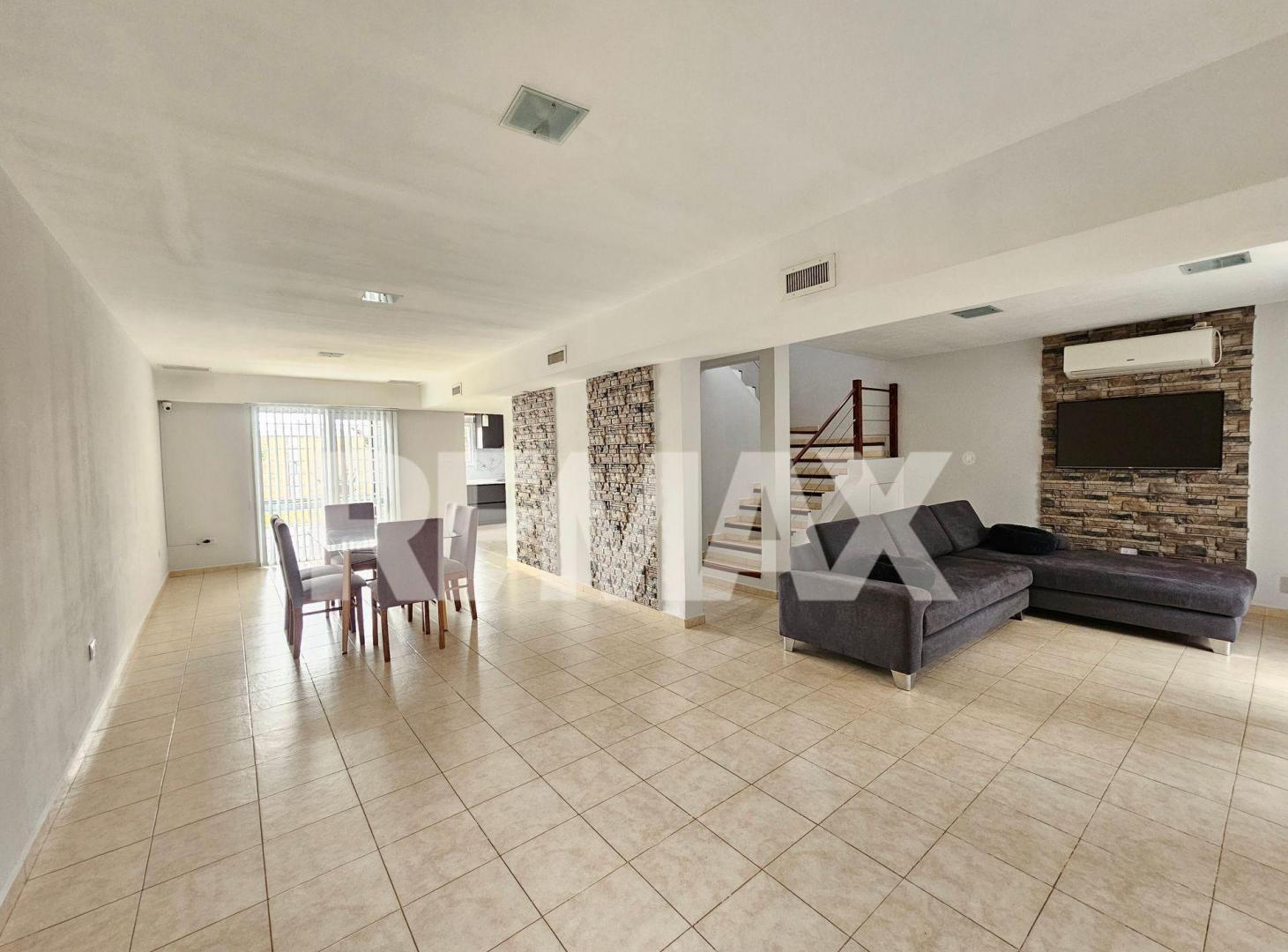 Foto de CASA 3 DORMITORIOS VILLA LIDA - PLOTTIER, imagen 4
