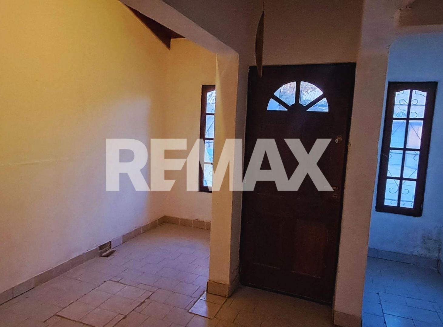 Foto de Venta Casa 3 dormitorios Zona Ruca Che, imagen 2