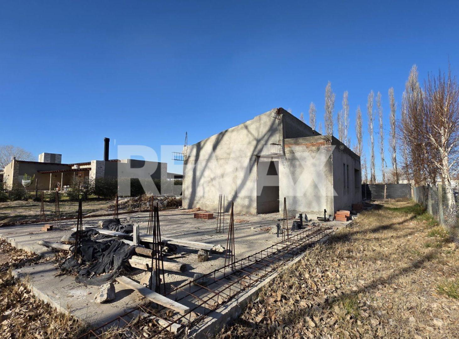Foto de VENTA CASA 3 DORMITORIOS B° FINCAS DE PLOTTIER, imagen 3