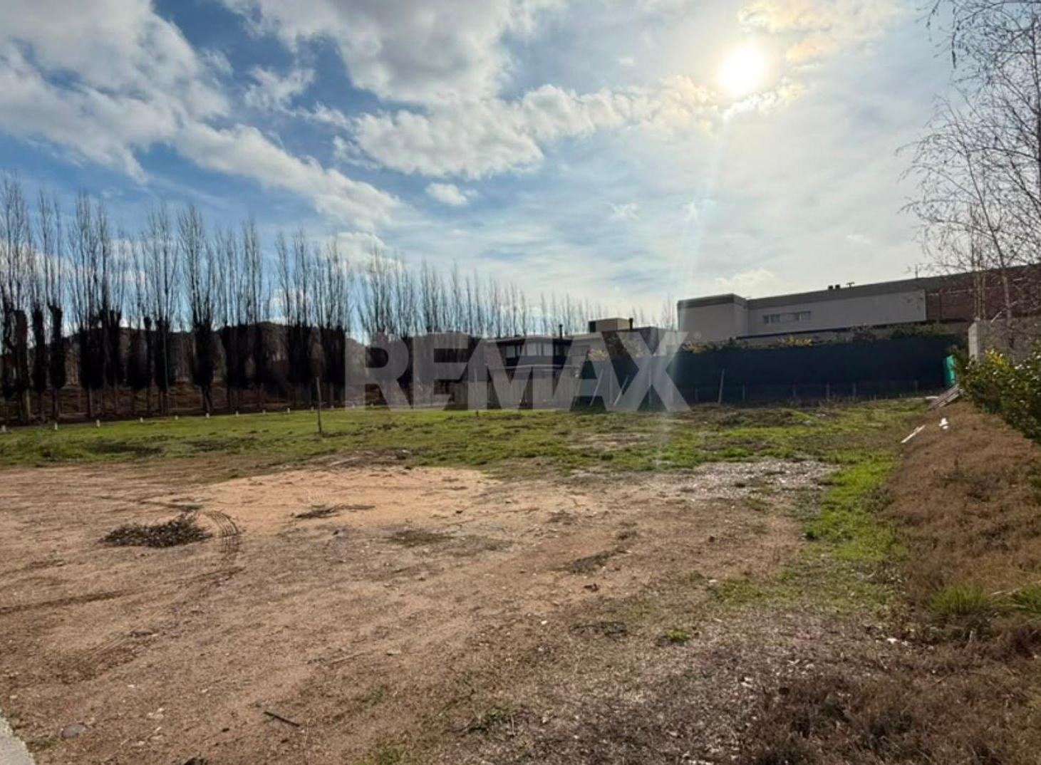 Foto de LOTE EN VENTA, B° LA COMARCA, CENTENARIO., imagen 4