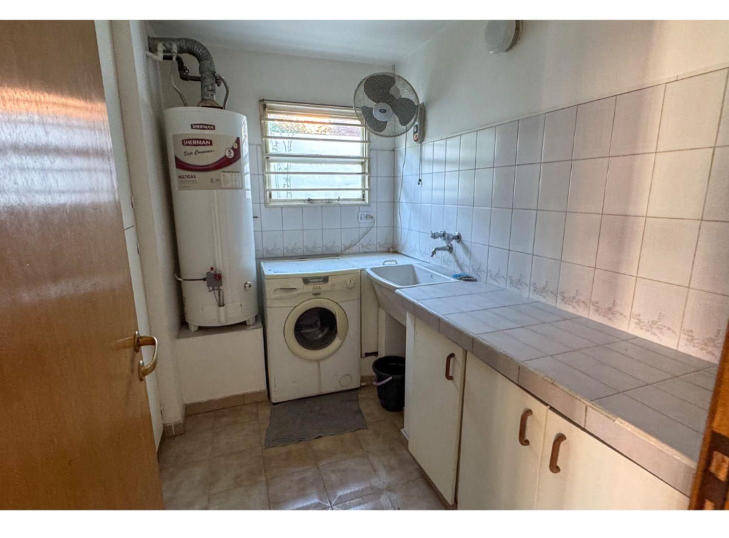 Foto de CASA 3 DORMITORIOS - HUILICHES - APTA CREDITO, imagen 2