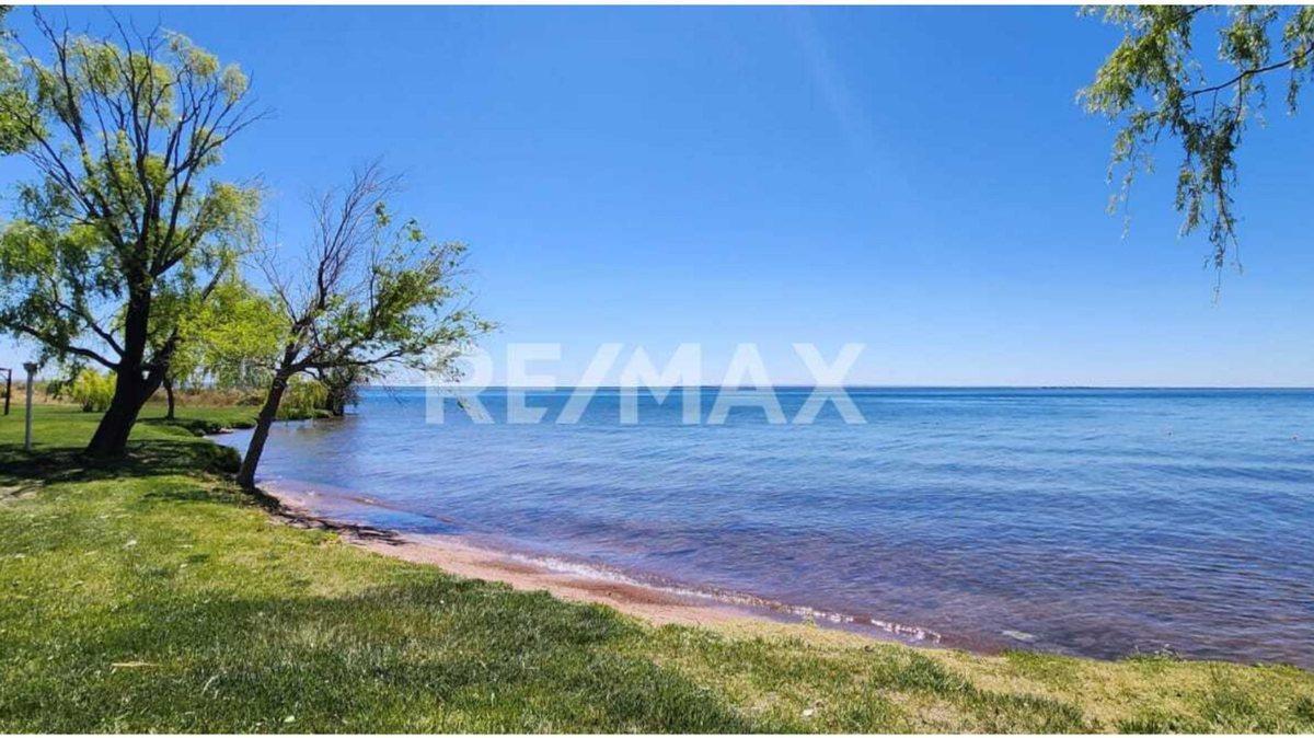 Foto de Terreno 840 m2 en venta - B° La Peninsula, Neuquén, imagen 4