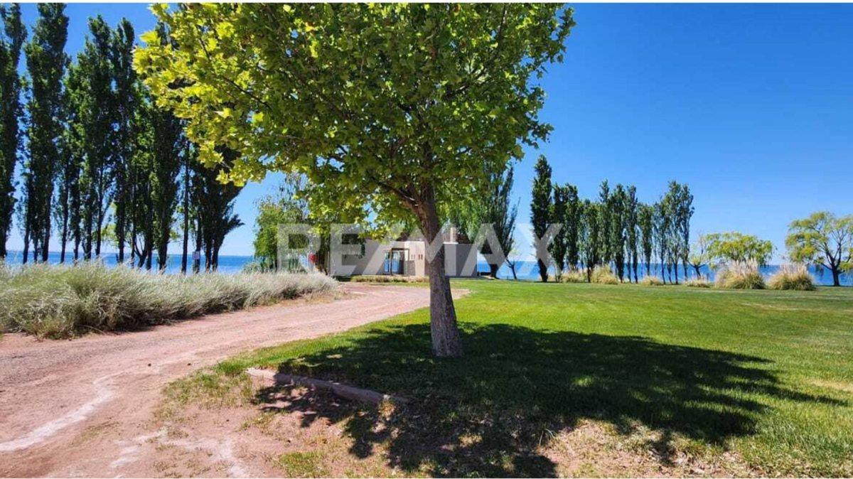 Foto de Terreno 840 m2 en venta - B° La Peninsula, Neuquén, imagen 5