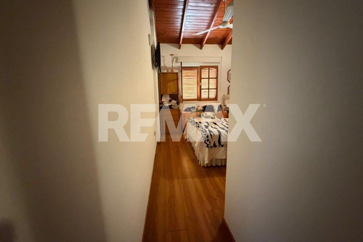 Foto de VENTA DUPLEX 3 DORMITORIOS B° VILLAFARREL NQN, imagen 2
