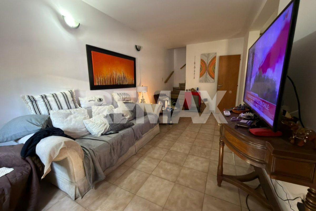 Foto de VENTA DUPLEX 3 DORMITORIOS B° VILLAFARREL NQN, imagen 1