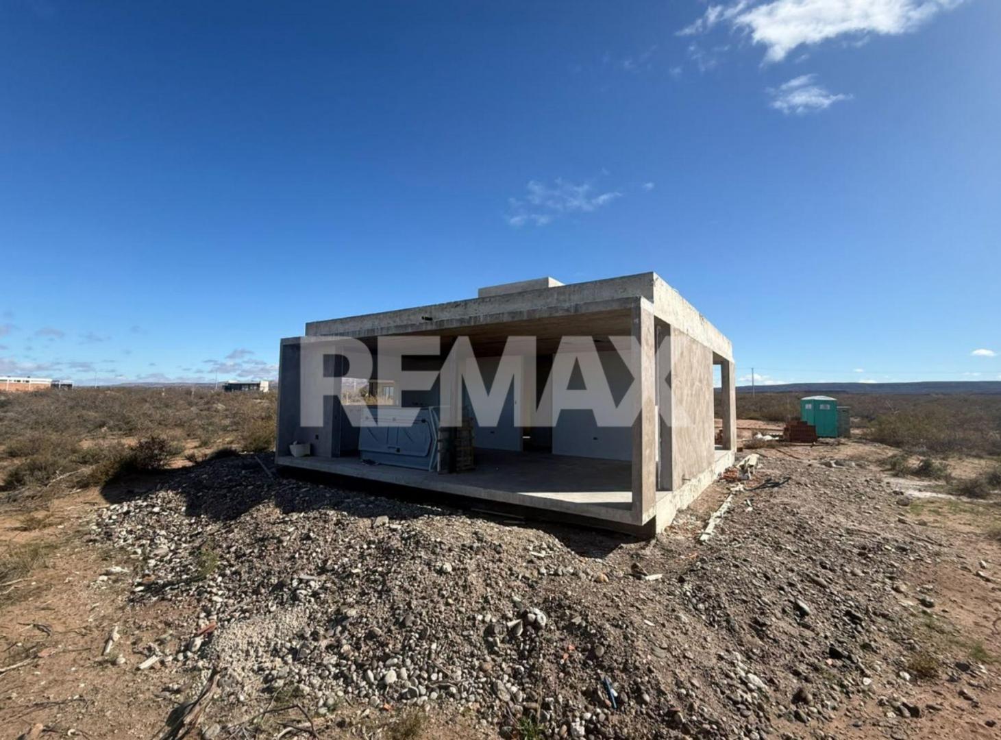 Foto de CASA EN VENTA 2 DORMITORIOS | CHOCON MEDIO, imagen 3