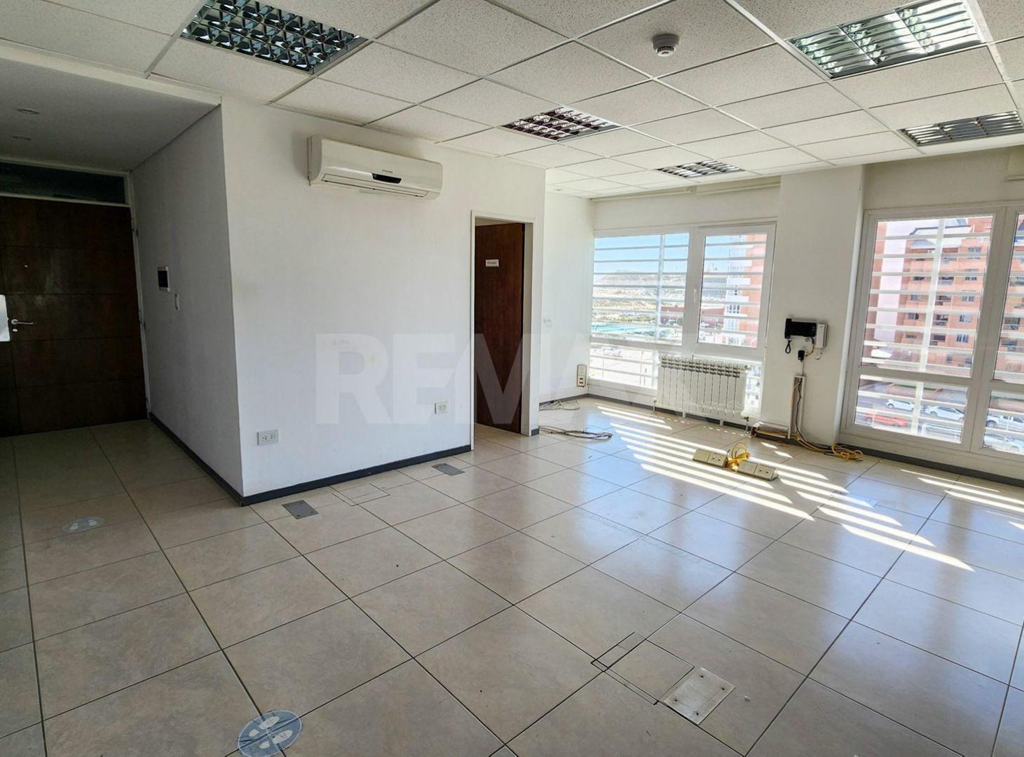 Foto de EN ALQUILER OFICINA | M. NEUQUINOS 1190 | NEUQUÉN, imagen 5