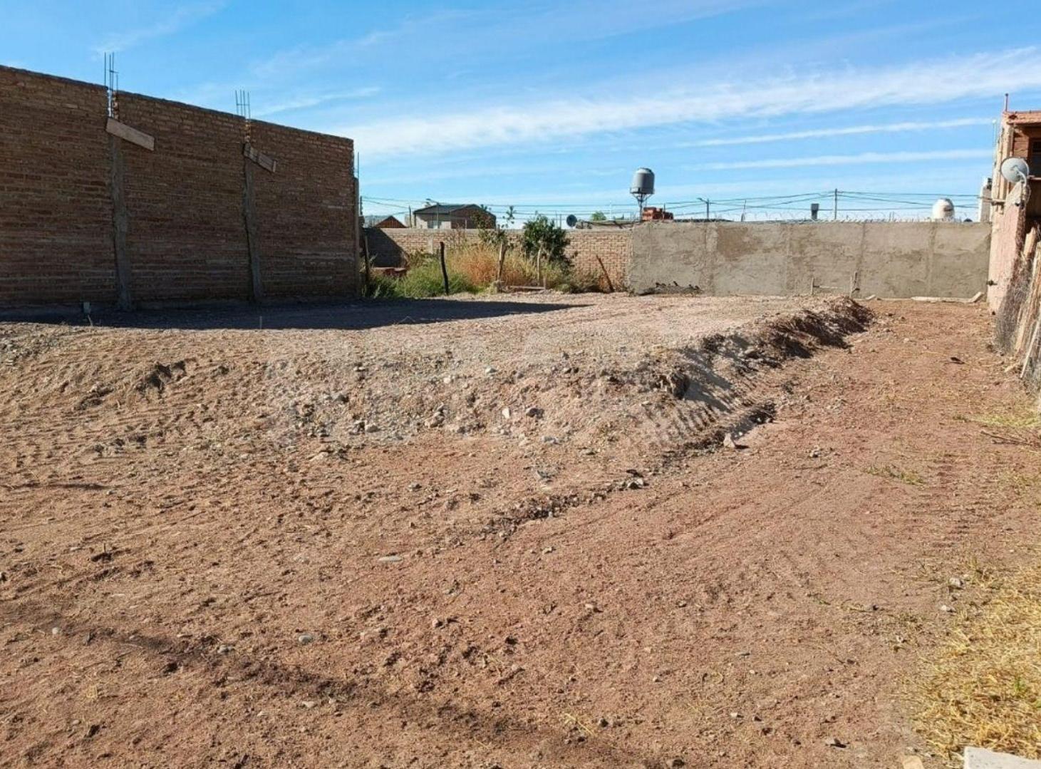 Foto de EN VENTA LOTE 400,49 M2 EL TREBOL, imagen 1
