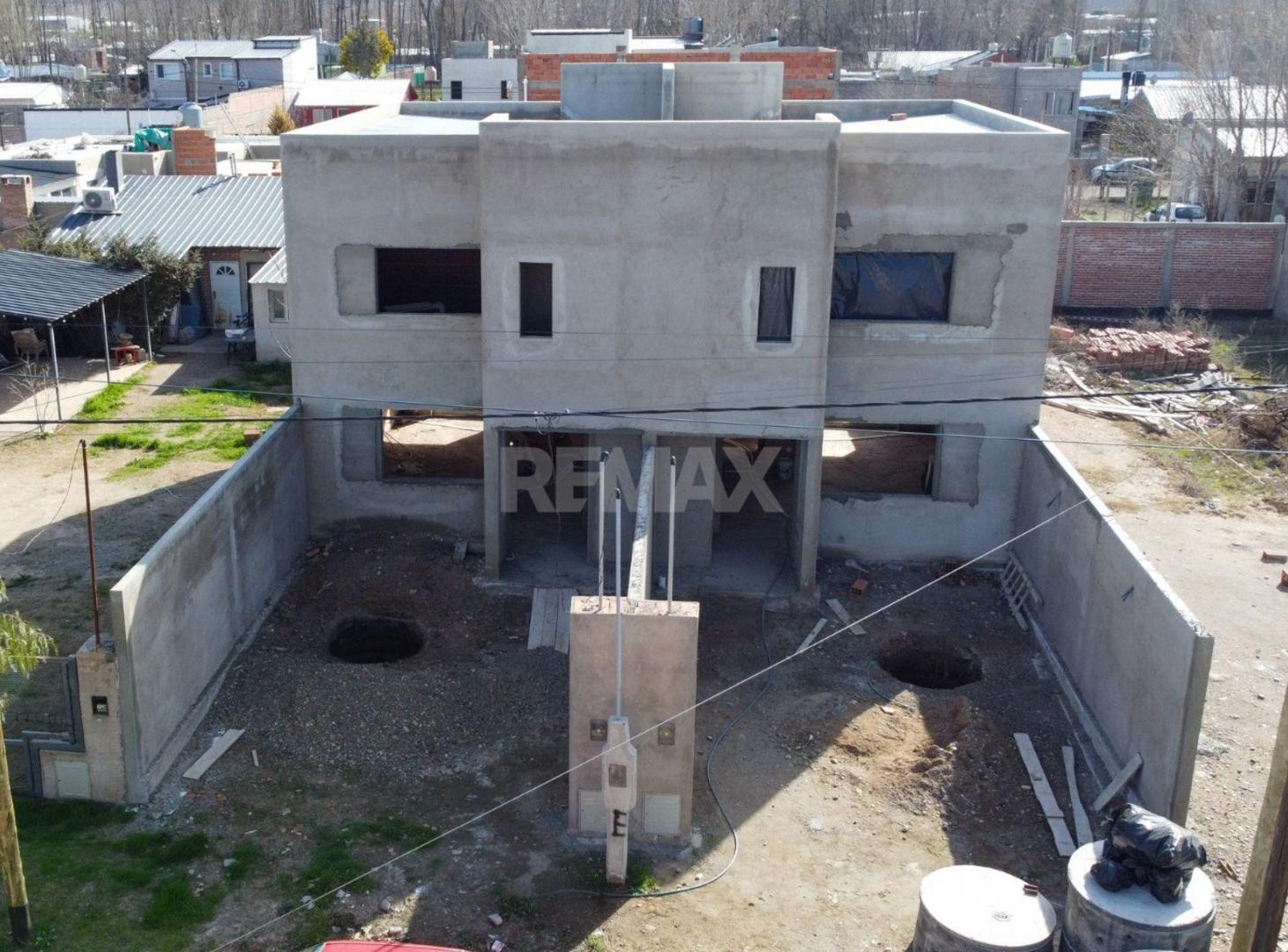 Foto de VENTA DUPLEX 2 DORMITORIOS B° DON LUKCAS PLOTTIER, imagen 1