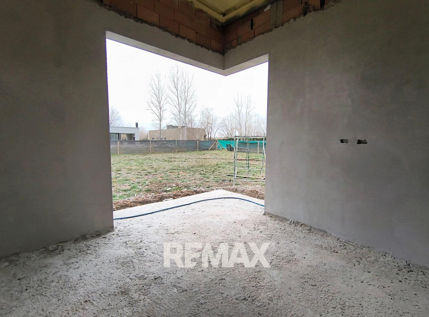 Foto de Casa en venta 3 Dormitorios Canales de Plottier, imagen 2