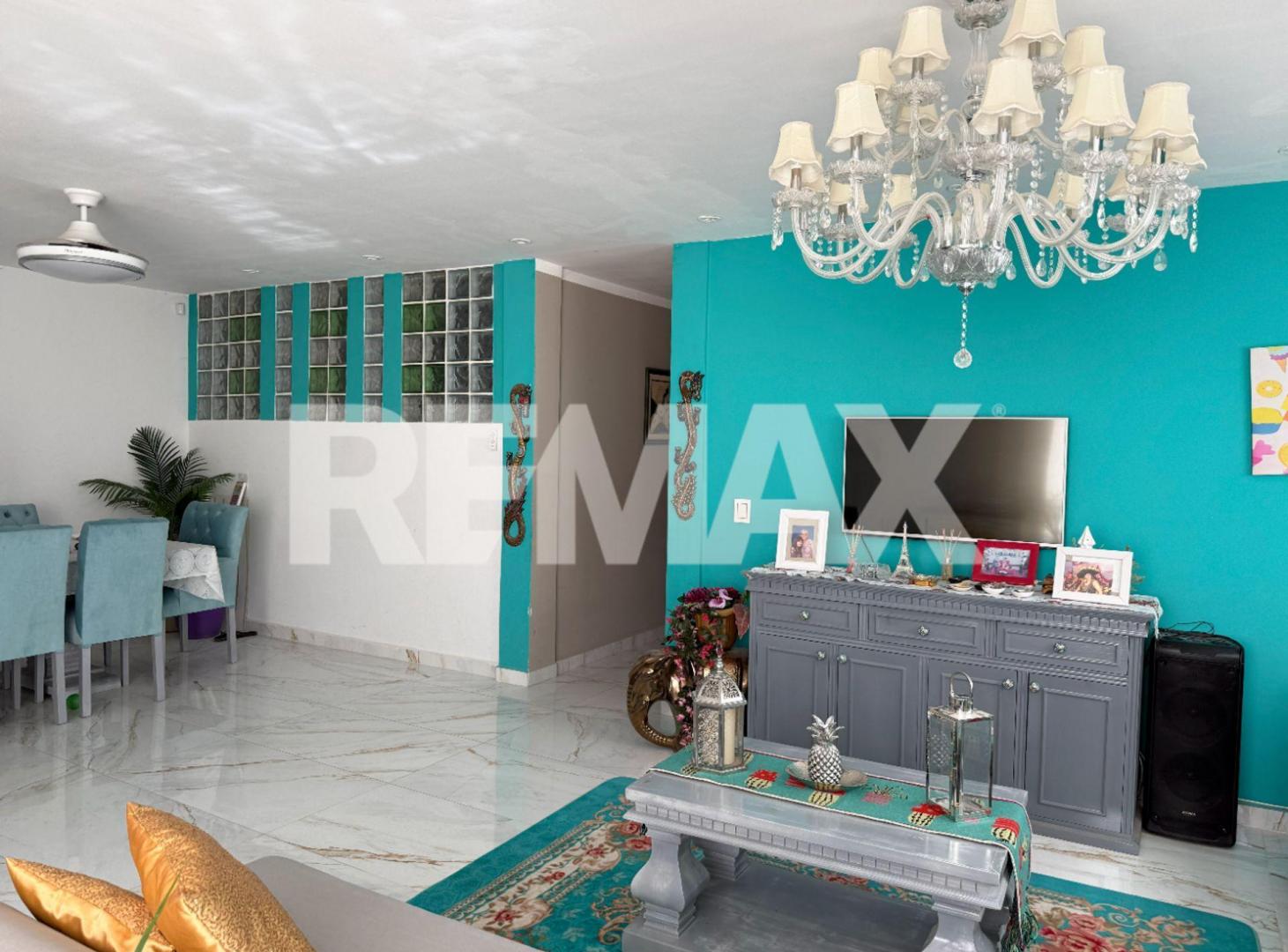 Foto de CASA EN VENTA 3 DORMITORIOS | B° EL TREBOL, NQN, imagen 2