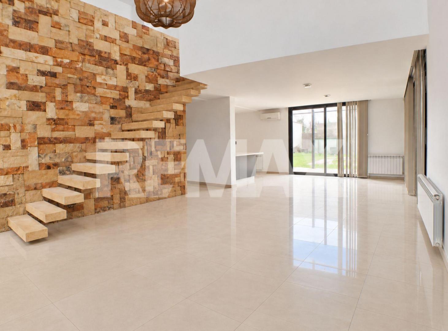 Foto de VENTA CASA BARRIO SANTA ANGELA III CENTE. NEUQUEN, imagen 3
