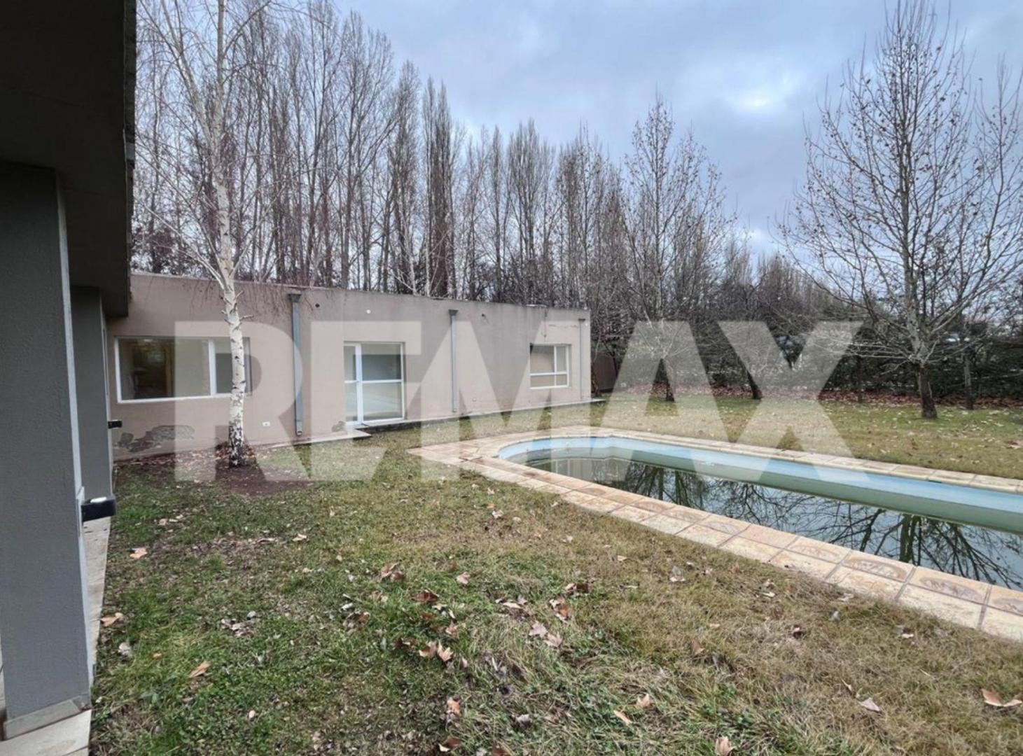 Foto de CASA EN VENTA 3 DORMITORIOS FINCAS DE PLOTTIER, imagen 3