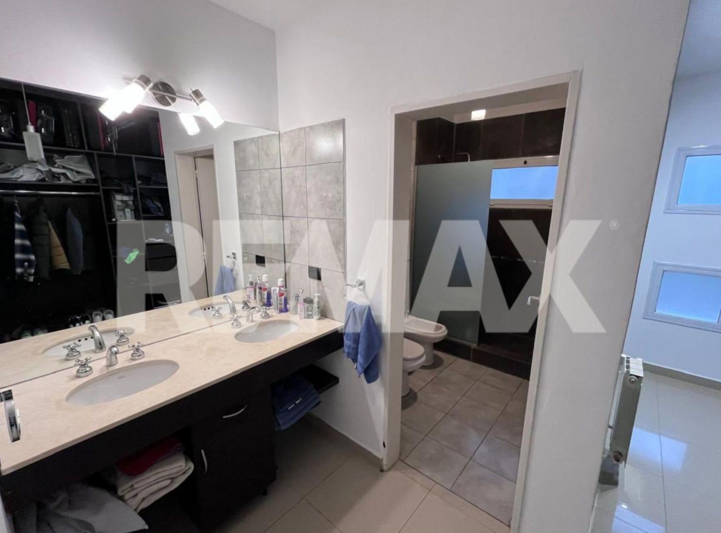 Foto de CASA EN VENTA 3 DORMITORIOS FINCAS DE PLOTTIER, imagen 5