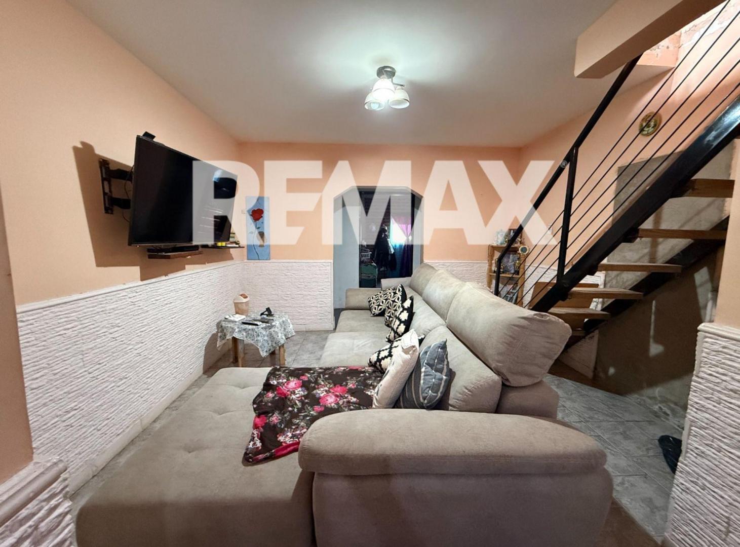 Foto de VENTA CASA 3 DORMITORIOS EN AUTODROMO CENTENARIO, imagen 2