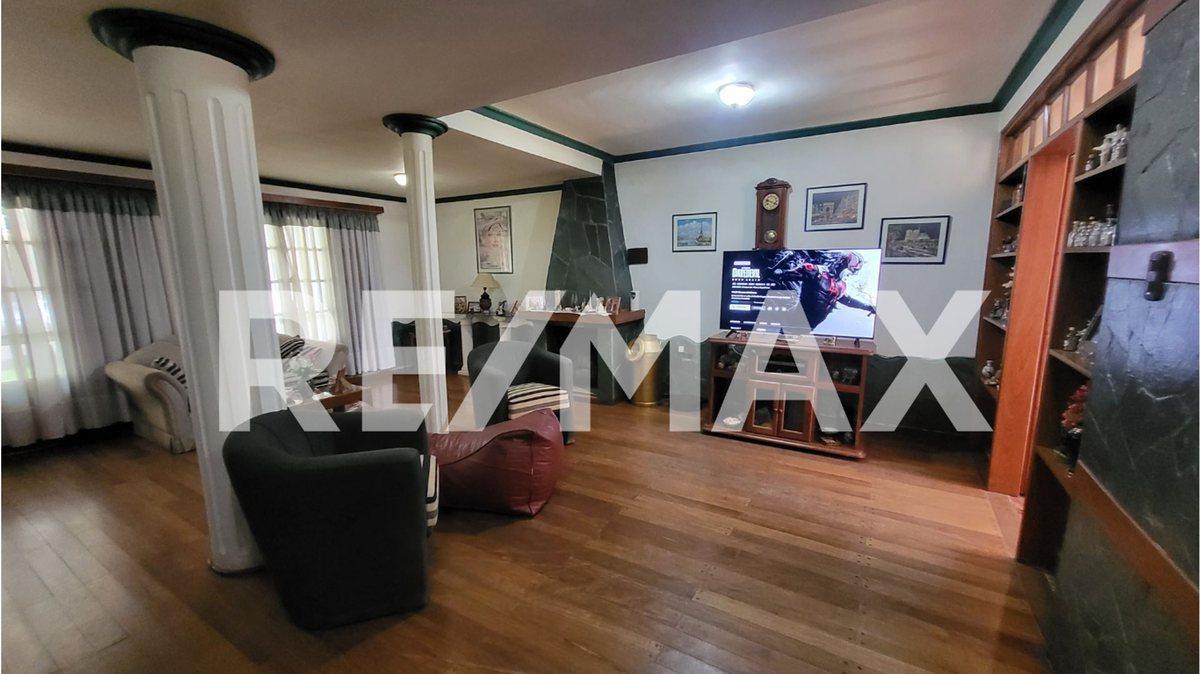 Foto de VENTA CASA 5 DORMITORIOS JARDINES DEL REY, imagen 5