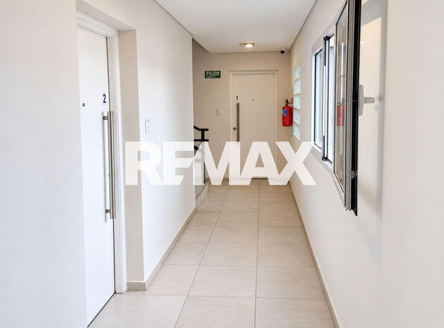 Foto de VENTA DEPARTAMENTO DE 1 DORMITORIO CIPOLLETTI RN, imagen 3