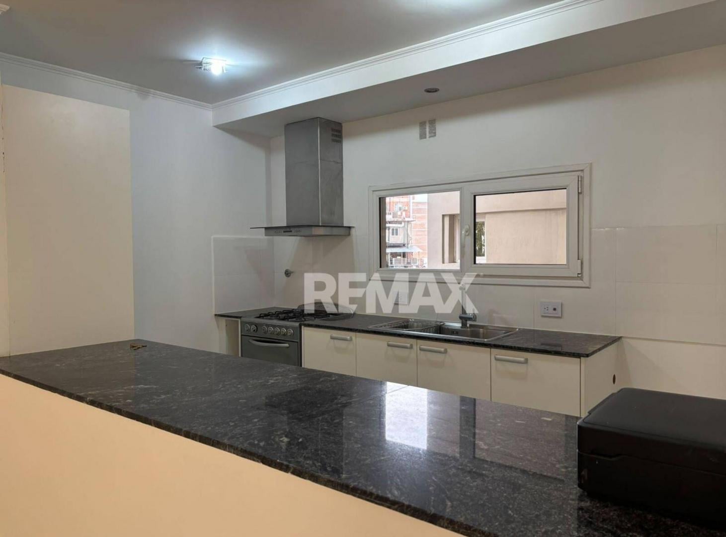 Foto de ALQUILER DEPARTAMENTO 2 DORMITORIOS CENTRO NEUQUEN, imagen 2