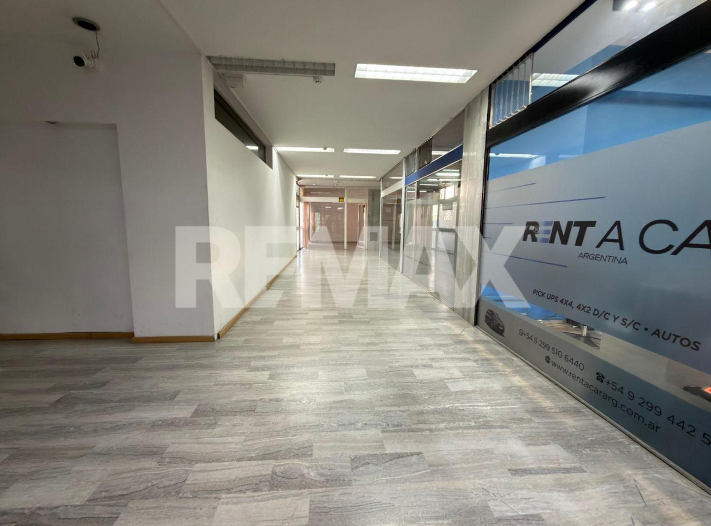 Foto de VENTA OFICINA/LOCAL GALERIA JARDIN - NEUQUEN, imagen 2