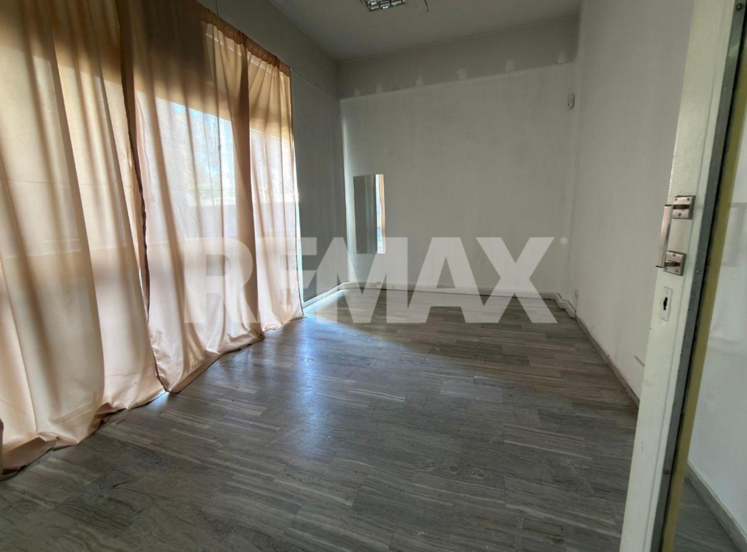 Foto de VENTA OFICINA/LOCAL GALERIA JARDIN - NEUQUEN, imagen 5