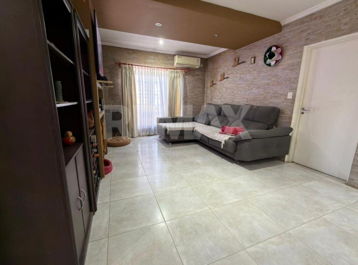 Foto de VENTA CASA 4 DOR. CALLE RIO NEGRO 1506-CIPOLLETTI, imagen 3