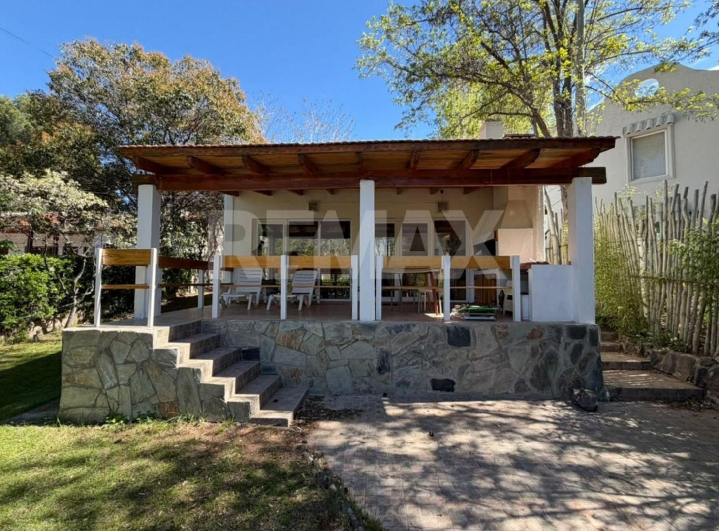 Foto de VENTA CASA 3 DORM. VILLA CLUB LAGO MARI MENUCO, imagen 1