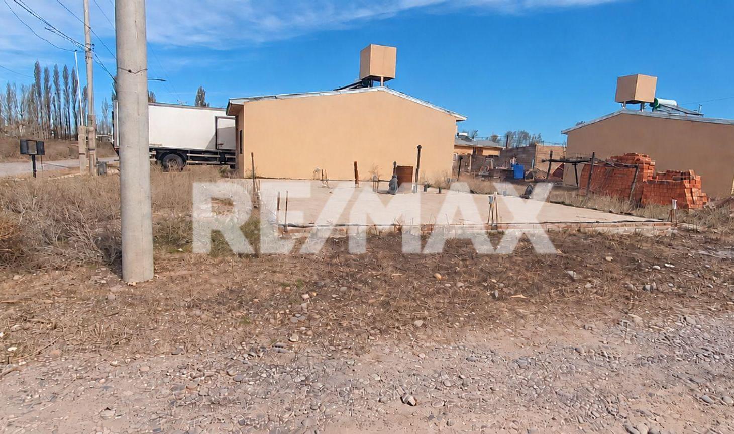 Foto de LOTE EN VENTA EN B° VIENTOS DEL SUR CON PLATEA, imagen 2