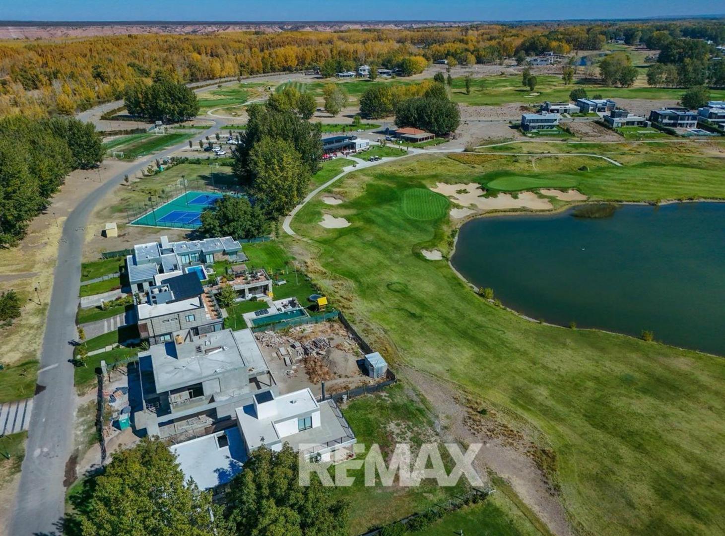Foto de CASA EN VENTA CON FONDO DE CANCHA, imagen 4