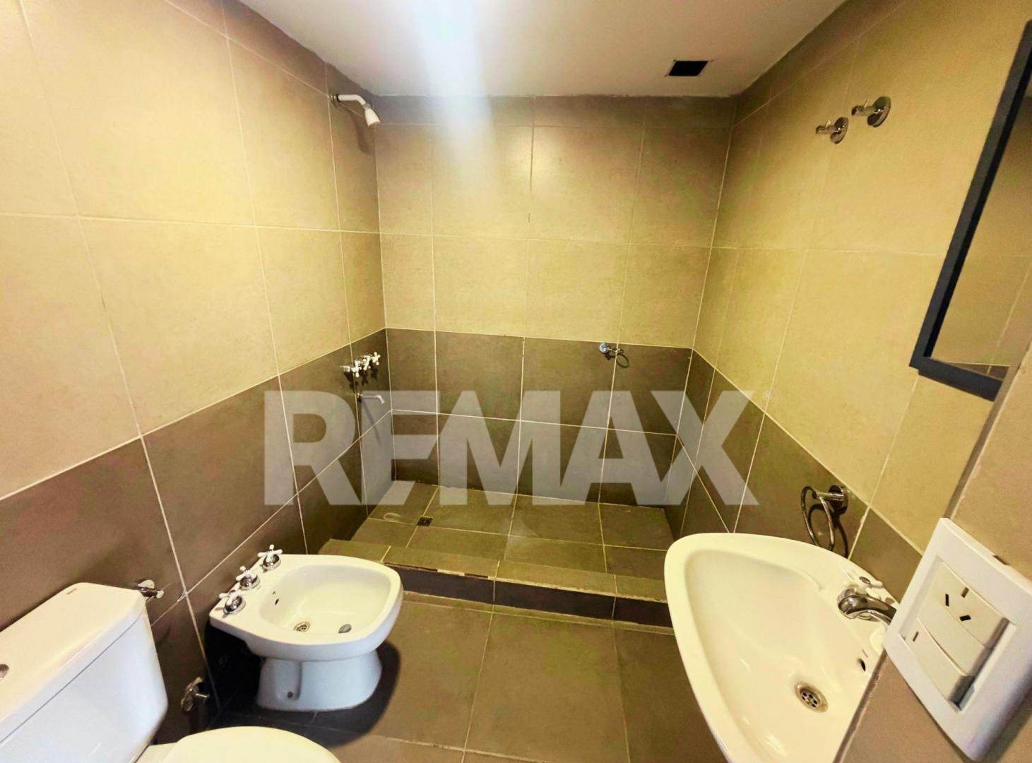 Foto de ALQUILER DEPARTAMENTO ROCA 1295 CON COCHERA, imagen 5