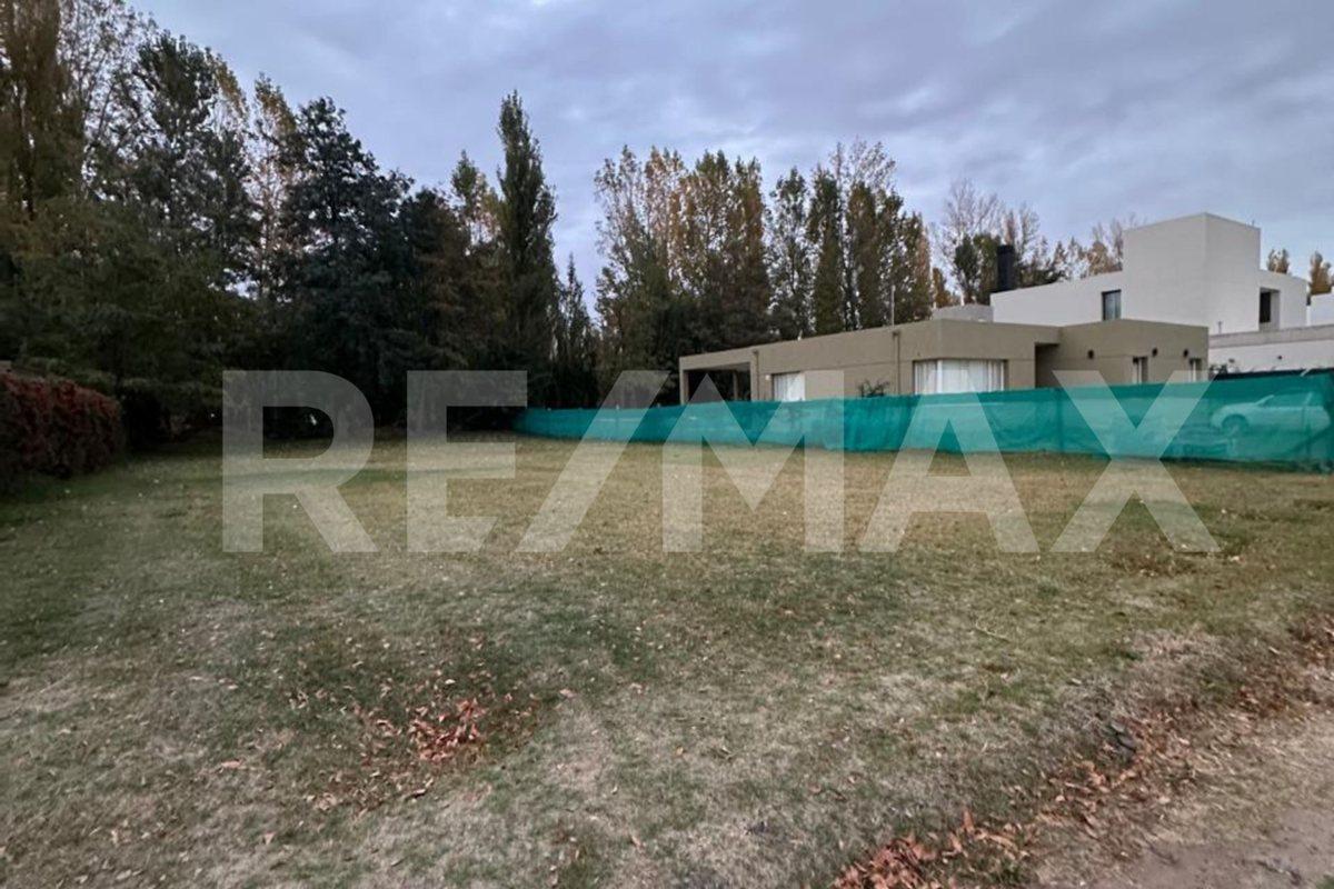 Foto de LOTE EN VENTA ALTOS DE VALENTINA NEUQUEN, imagen 3