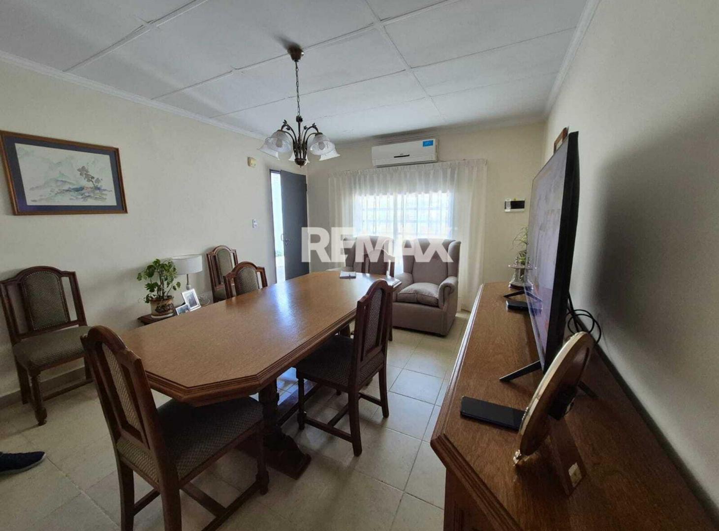 Foto de EN VENTA - CASA 2 DORMITORIOS - B° 140 VIVIENDAS, imagen 3