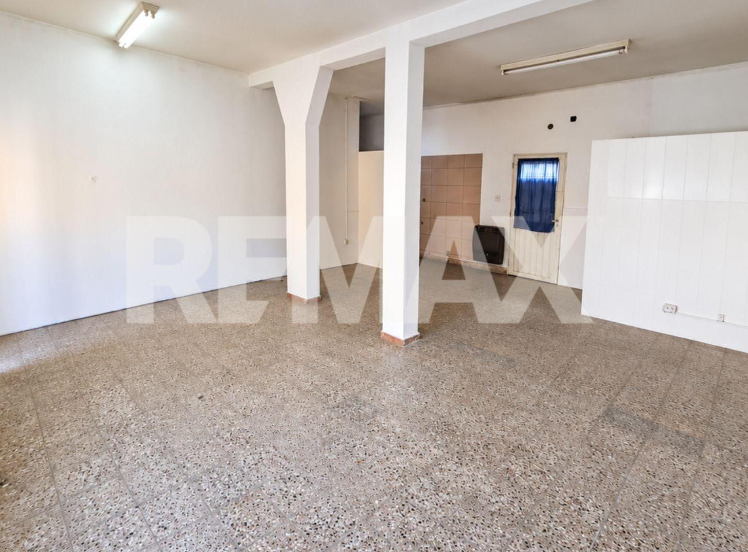 Foto de LOCAL COMERCIAL EN ALQUILER – CENTENARIO, imagen 3