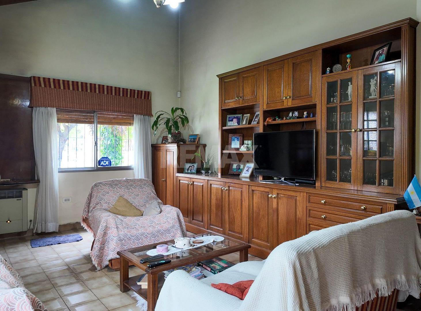 Foto de VENTA CASA 4 DORMITORIOS BARRIO CUMELÉN, imagen 4