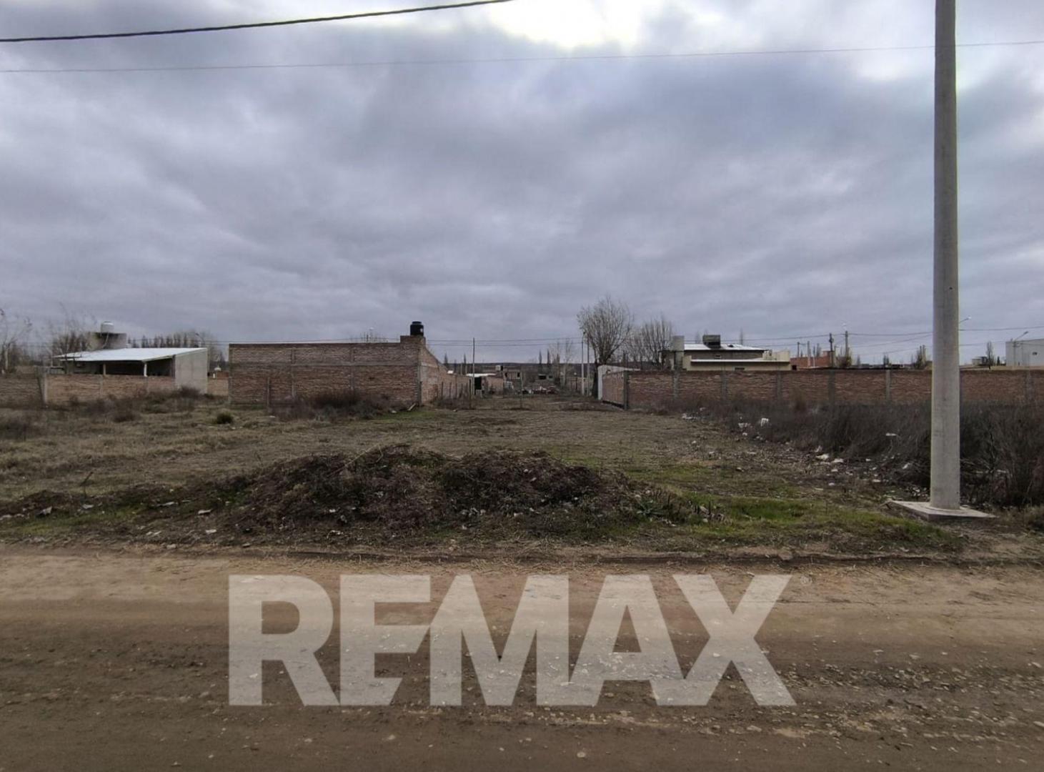 Foto de LOTE EN VENTA Bº CASTRO RENDON - PLOTTIER, imagen 1