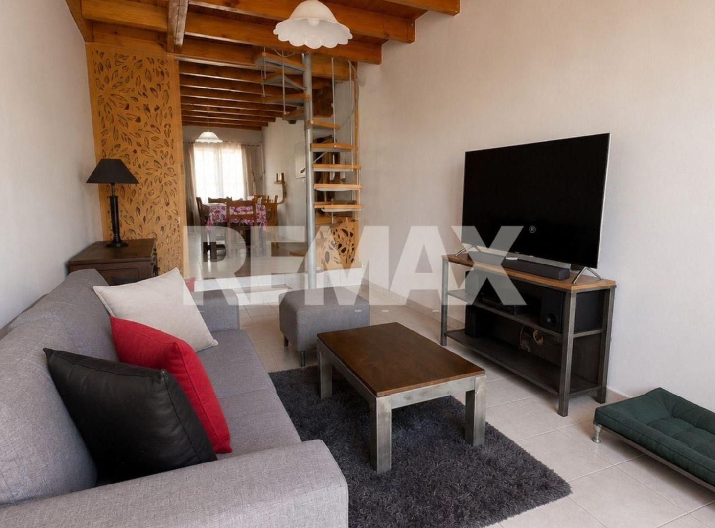 Foto de VENTA CASA 3 DORM. B° UNIÓN DE MAYO NQN, imagen 5