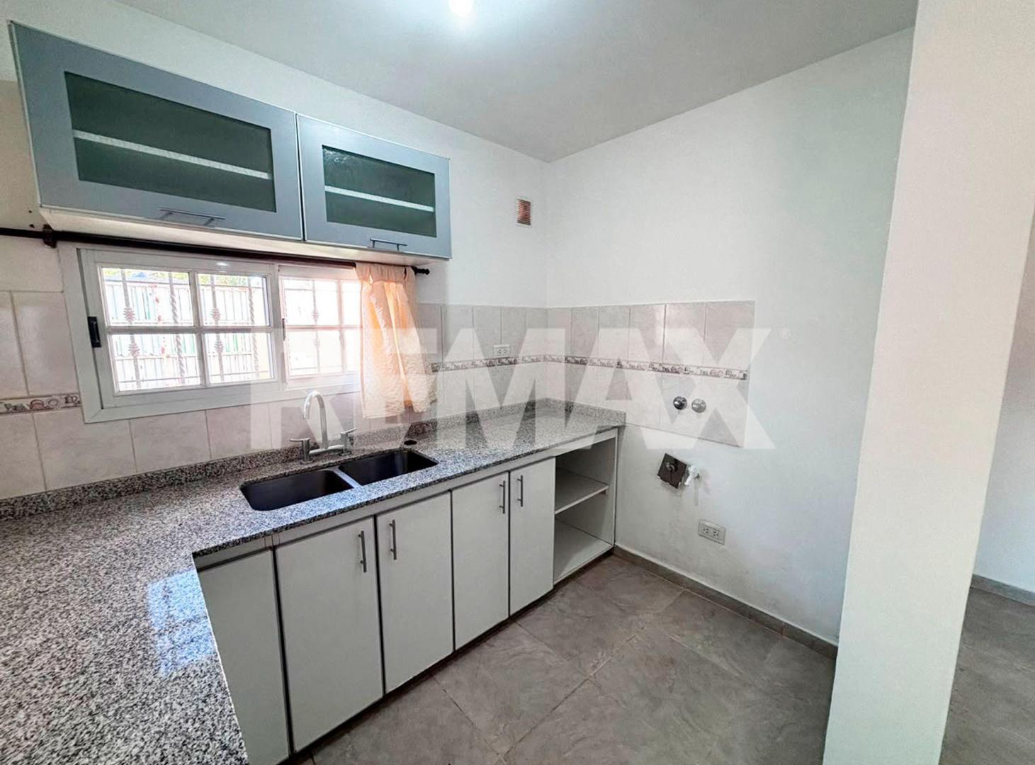 Foto de Duplex 2 Dormitorios en Alquiler - B° Huiliches, imagen 1
