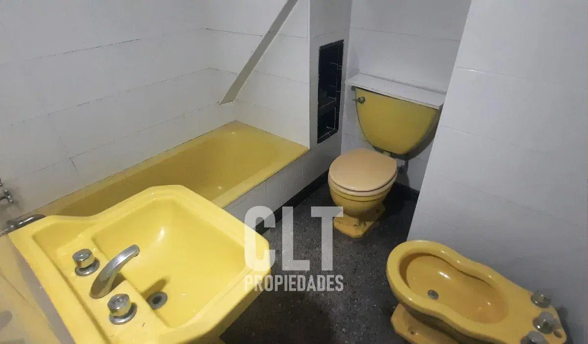 PH de 2 AMB y 1/2, S/exp./ a 200 m Subte (A) San Pedrito (FLORES) 8