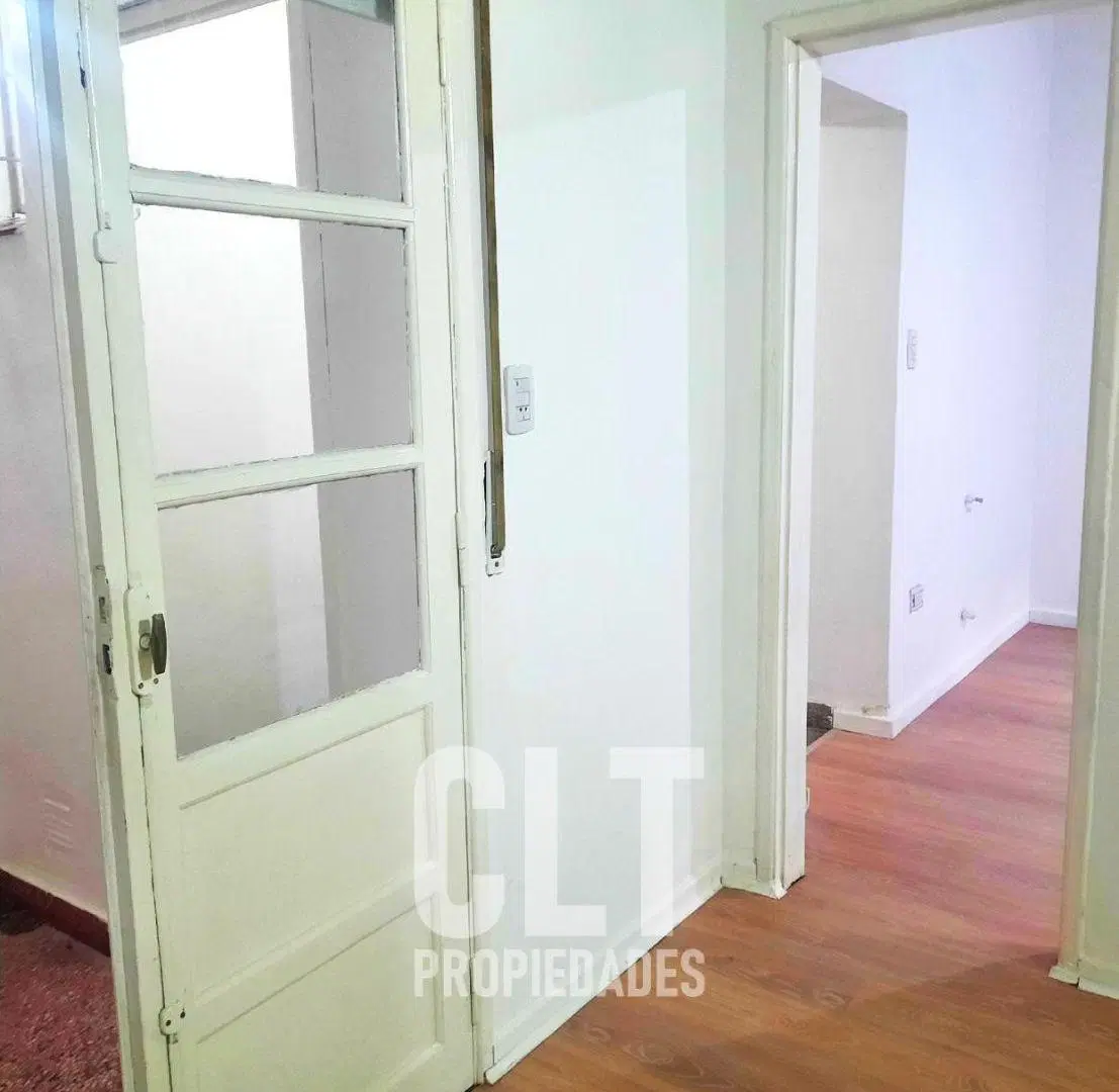 PH de 2 AMB y 1/2, S/exp./ a 200 m Subte (A) San Pedrito (FLORES) 3