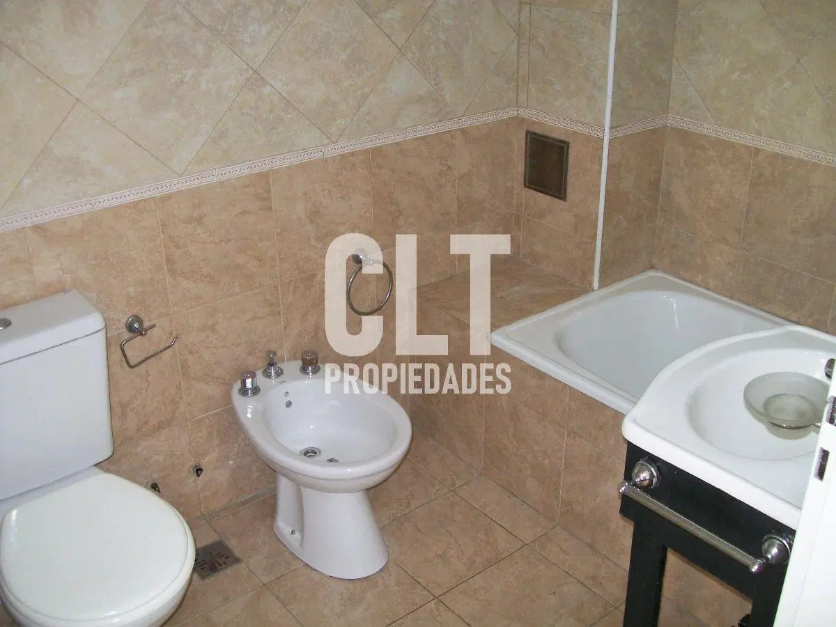 APTO PROFESIONAL y Vivienda - 48 M2 - (FLORES) 4