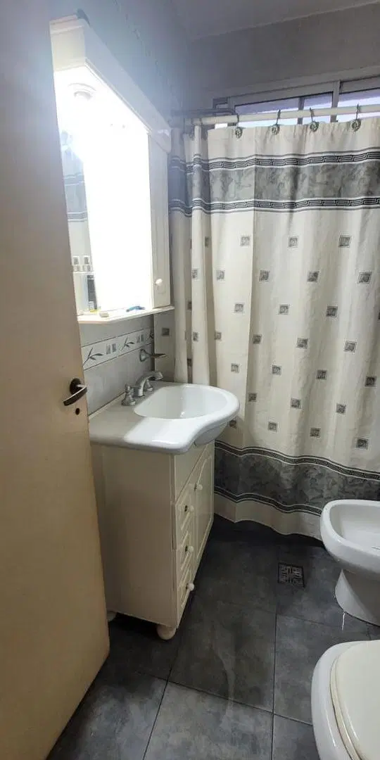 Departamento de 3 ambientes en el barrio Parque avellaneda 1
