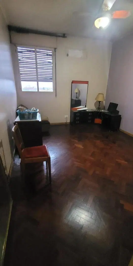 Departamento de 3 ambientes en el barrio Parque avellaneda 3